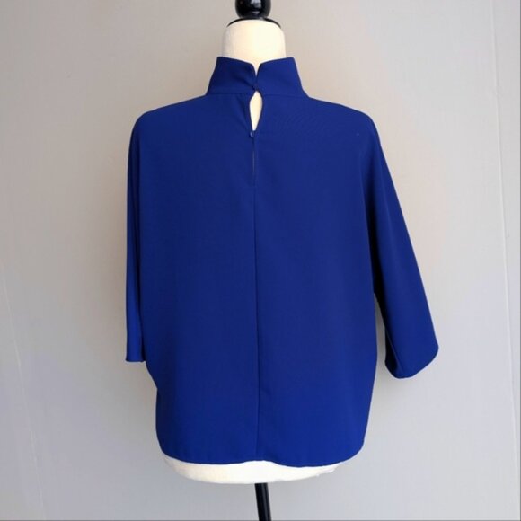 Uniqlo royal blue high neck 3/4 sleeve blouse - Picture 2 of 3